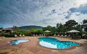 Sentrim Mara Lodge