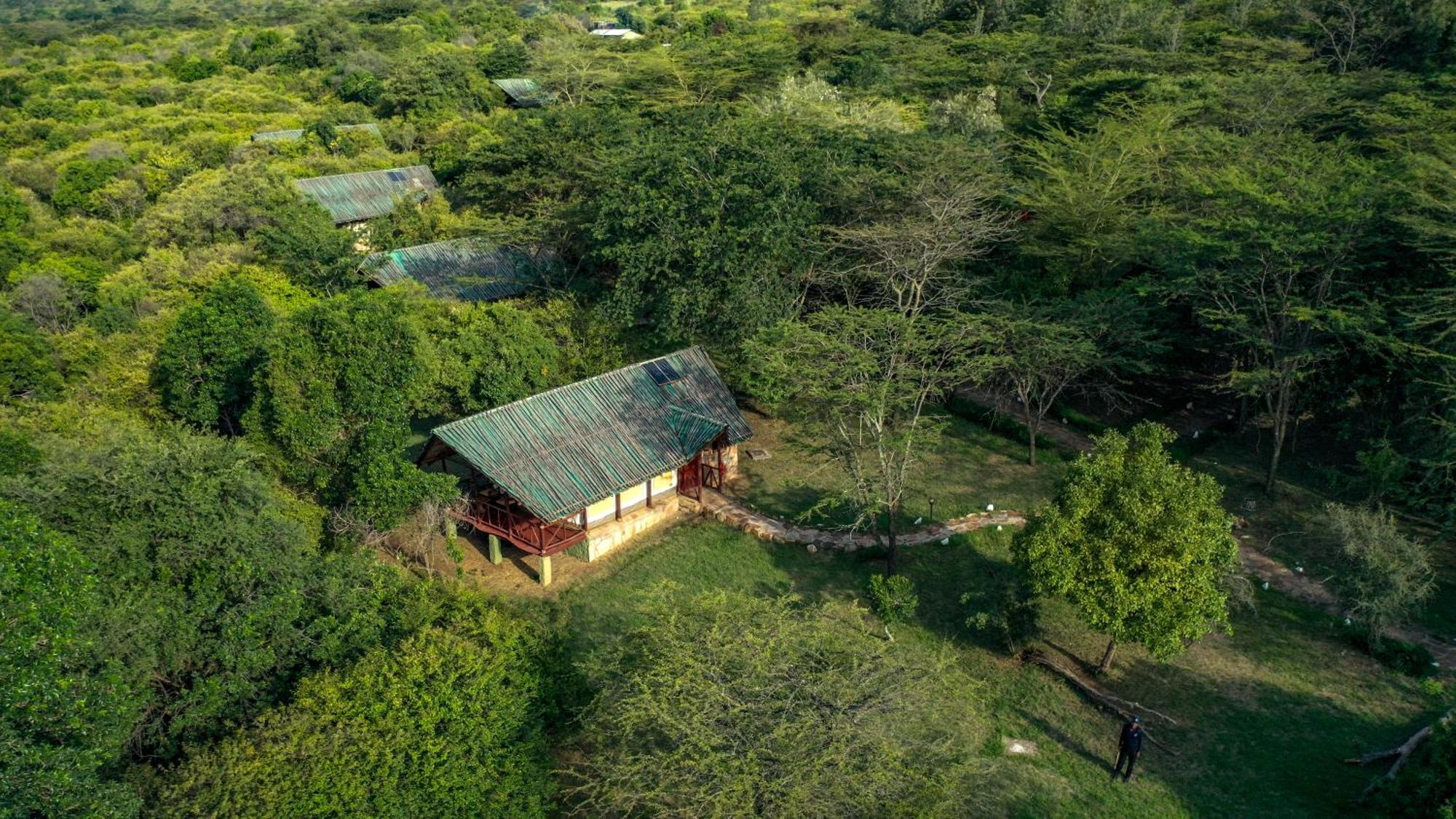 Sentrim Mara Lodge Ololaimutiek Exterior photo