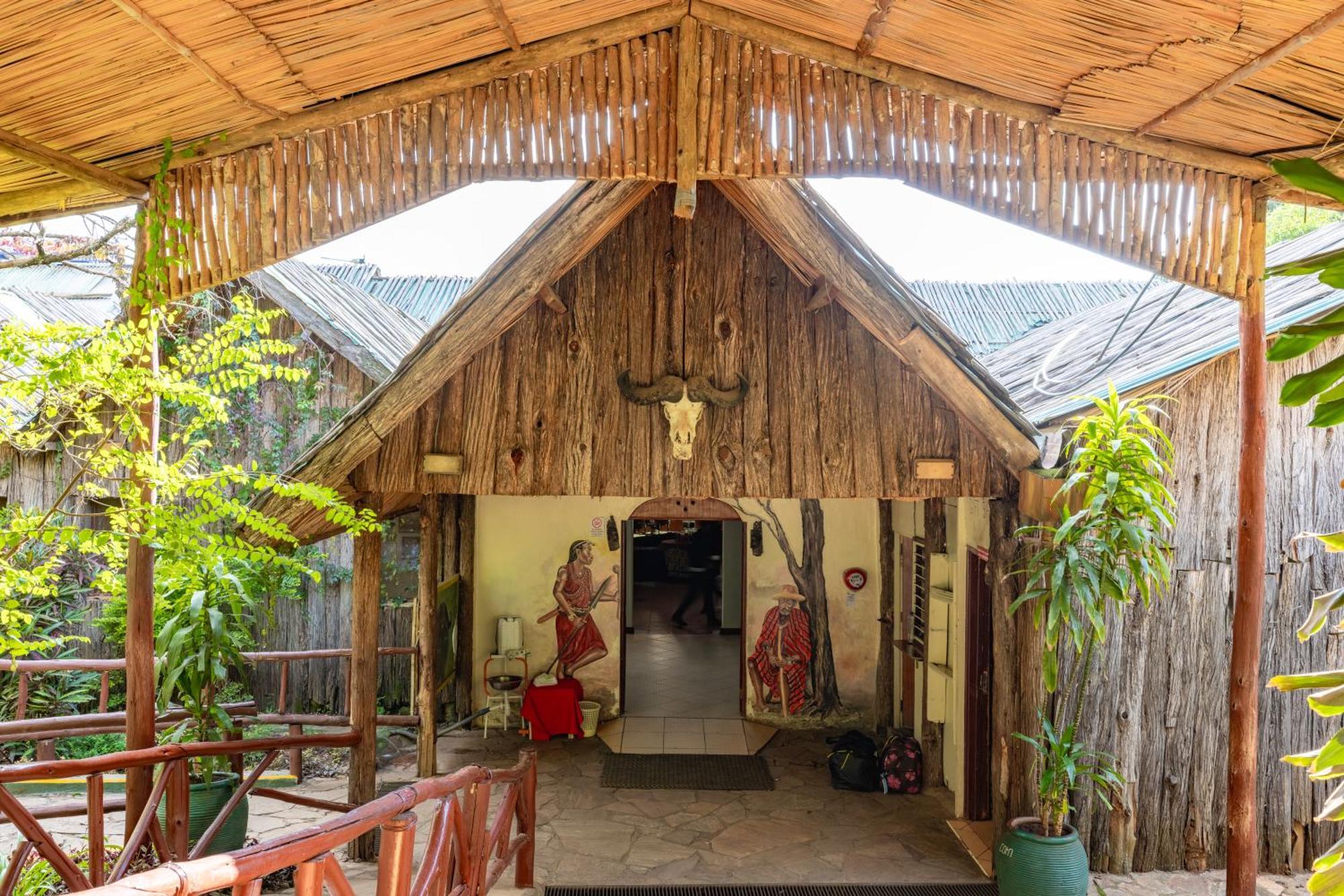 Sentrim Mara Lodge Ololaimutiek Exterior photo