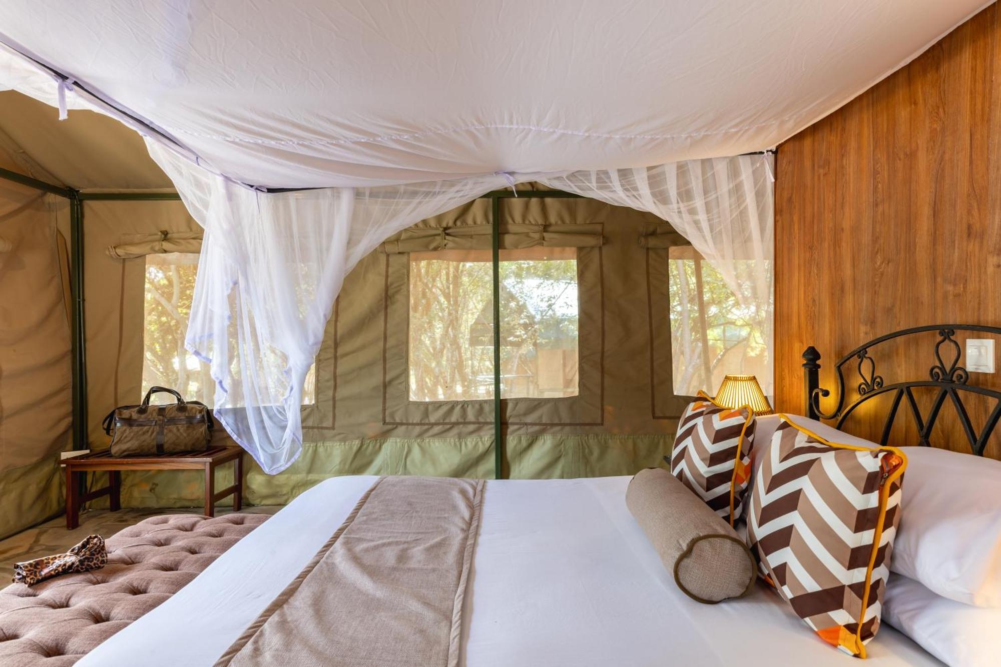 Sentrim Mara Lodge Ololaimutiek Exterior photo