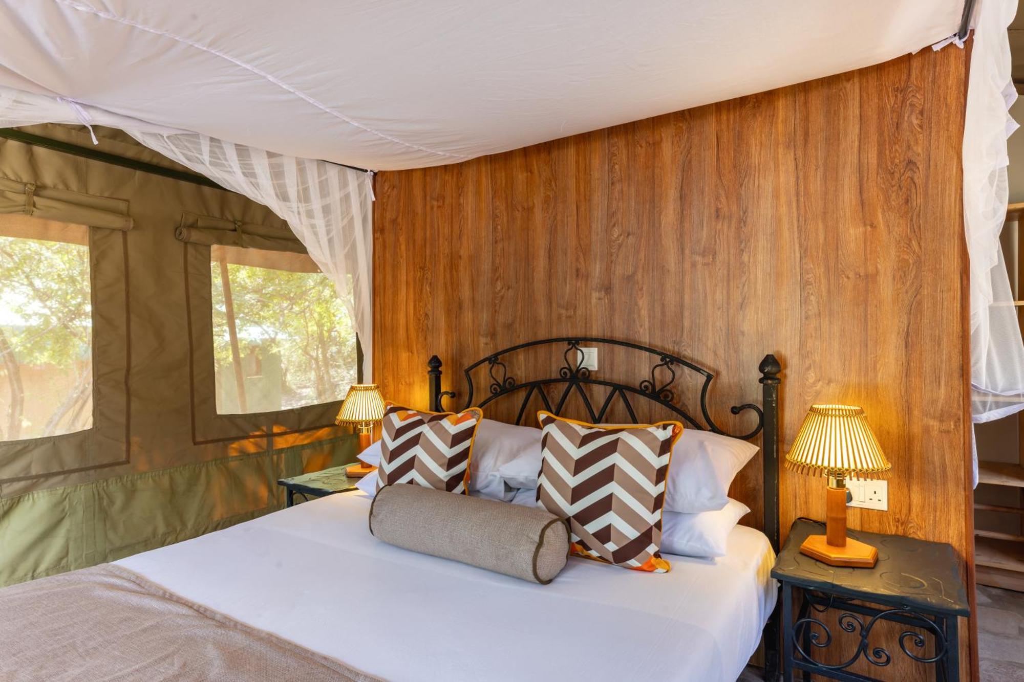 Sentrim Mara Lodge Ololaimutiek Exterior photo